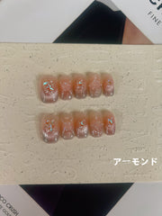 21 手作りネイルチップ