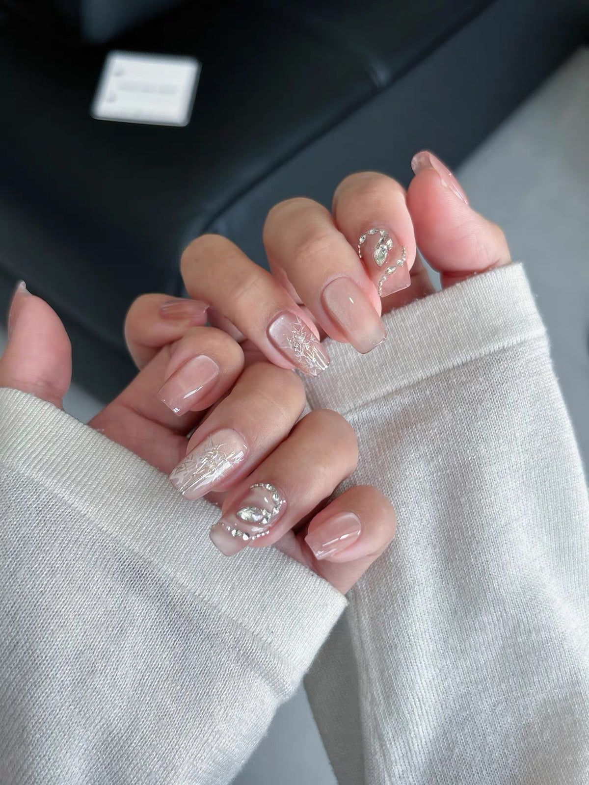 Patterned blue nails