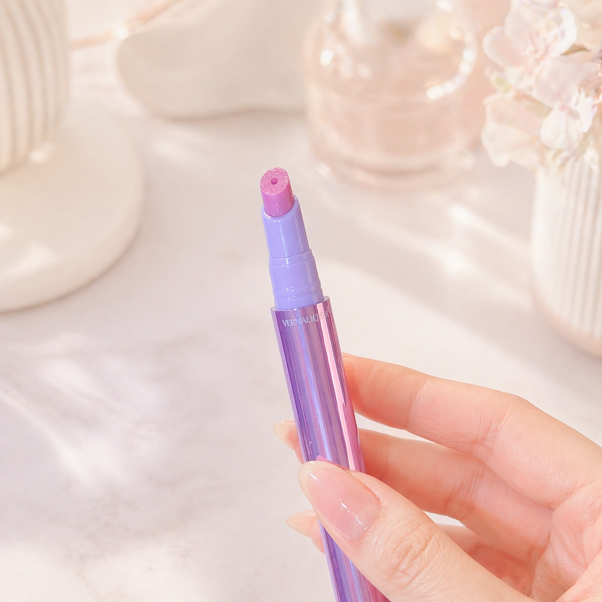 VNA Nail Essence Pen 2.0 portable push-type nail care pen