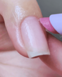 VNA Nail Essence Pen 2.0 used to gently tidy the nail folds and cuticle area for daily moisturizing care